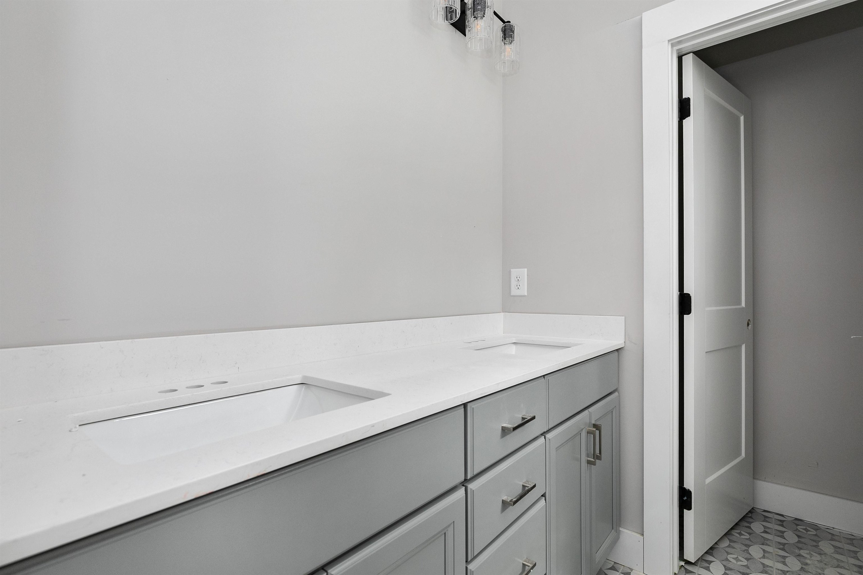 213 Parkland Road Raleigh, NC 27603 - Photo 14 of 27 Photo 14