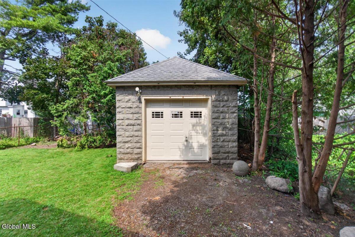 3 Sard Road Albany, NY 12209 - Photo 34 of 38 40-DSC01546