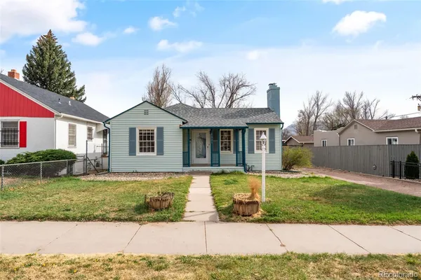 $2,300 | 1321 East Monument Street, Colorado Springs, CO 80909