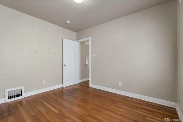 $2,300 | 1321 East Monument Street, Colorado Springs, CO 80909