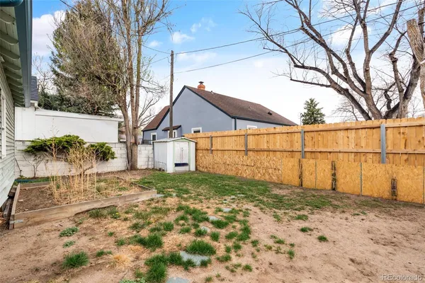 $2,300 | 1321 East Monument Street, Colorado Springs, CO 80909