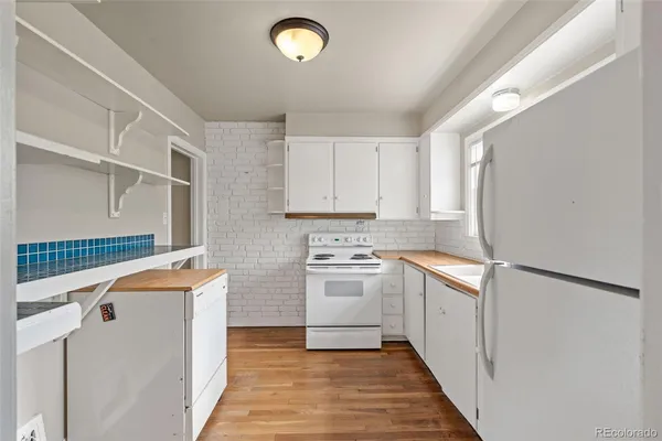 $2,300 | 1321 East Monument Street, Colorado Springs, CO 80909