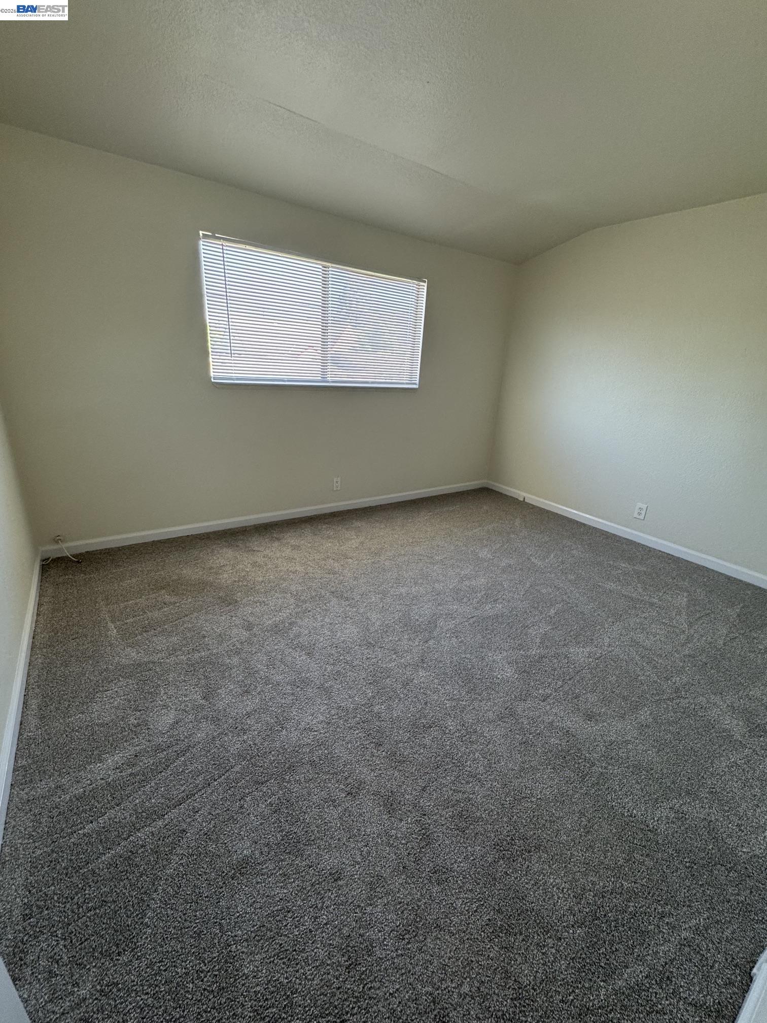 416 Grove Way Hayward, CA 94541 - Photo 9 of 11