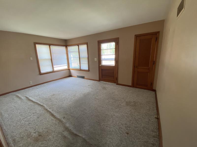 306 South Heaton Street Morrison, IL 61270 - Photo 3 of 8