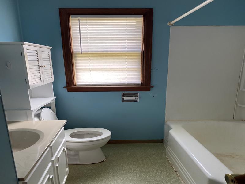 306 South Heaton Street Morrison, IL 61270 - Photo 7 of 8