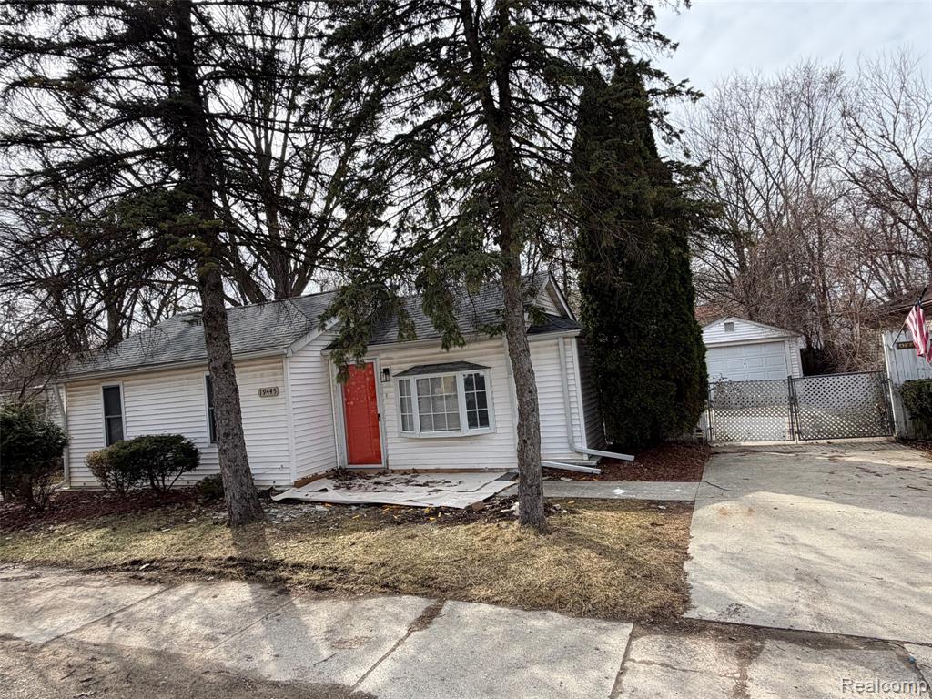 19445 Inkster Road Livonia, MI 48152 - Photo 1 of 16