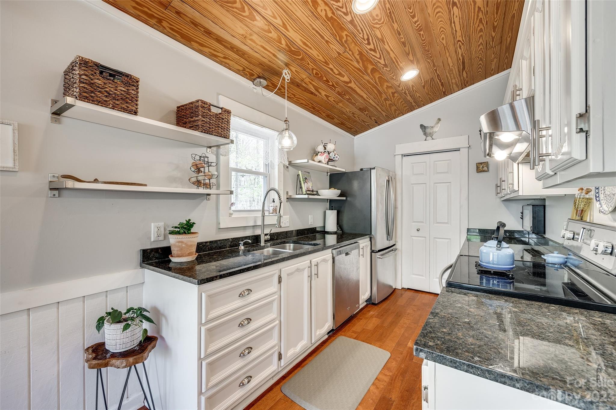 715 Lochaven Road Weddington, NC 28173 - Photo 10 of 30 Gallery Image 10