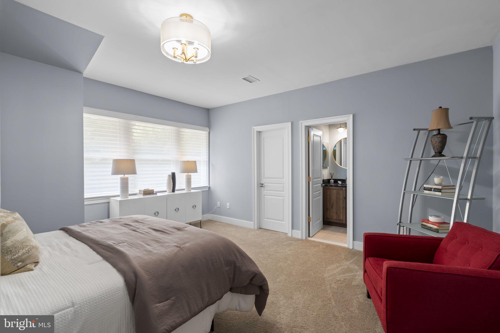 18429 Woodburn Road Leesburg, VA 20175 - Photo 44 of 82 Private Suite 3.