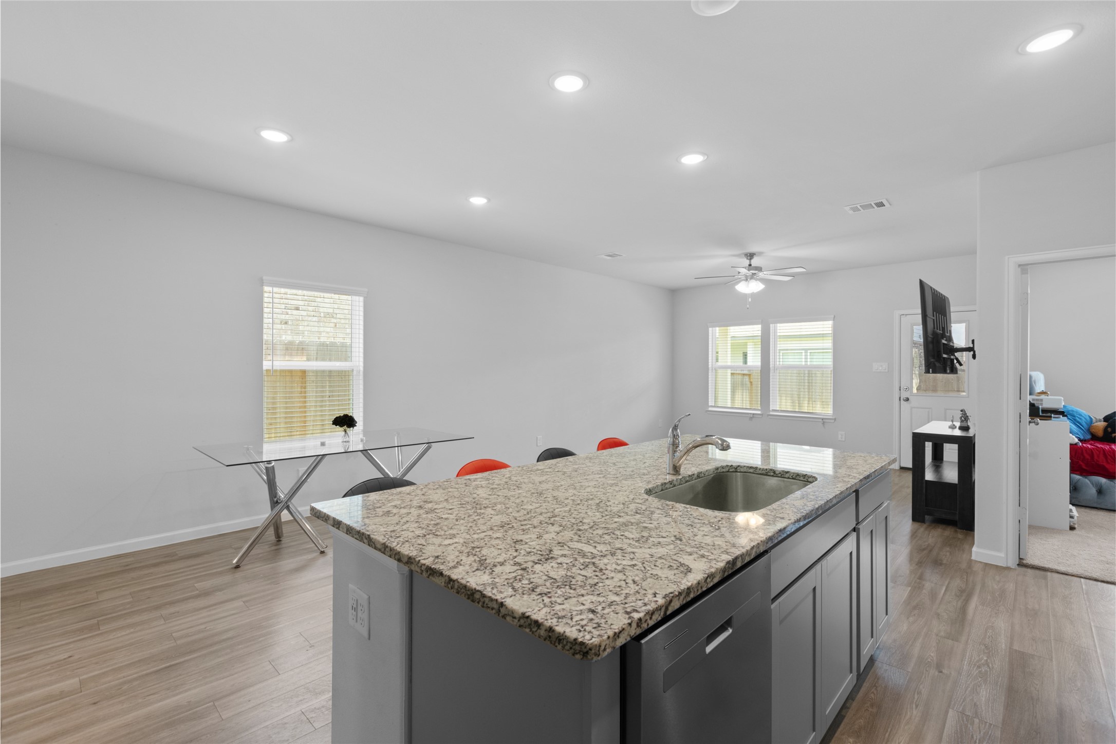 39 Valiant Ridge Trail Magnolia, TX 77354 - Photo 12 of 35