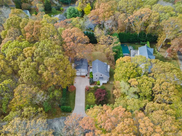 $1,799,000 | 33 Whalers Drive, Sag Harbor, NY 11963