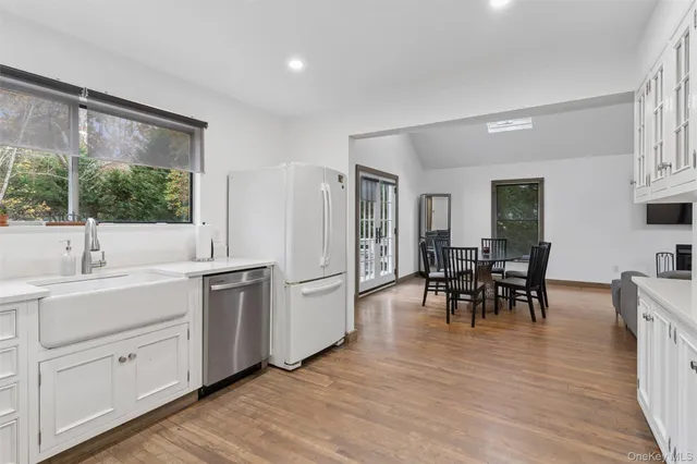 $1,799,000 | 33 Whalers Drive, Sag Harbor, NY 11963