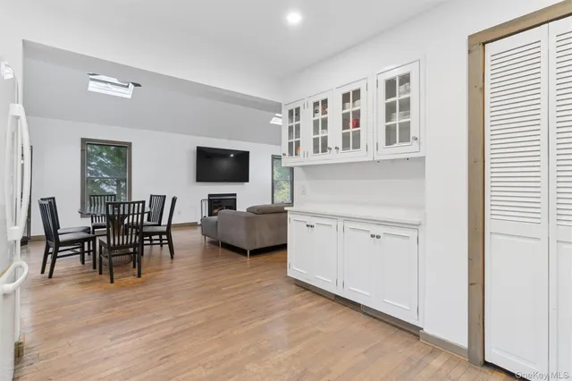 $1,799,000 | 33 Whalers Drive, Sag Harbor, NY 11963