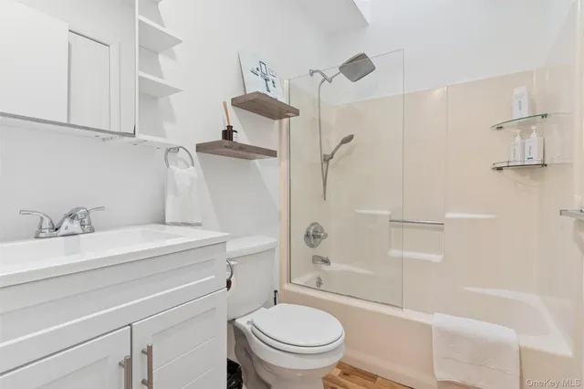 $1,799,000 | 33 Whalers Drive, Sag Harbor, NY 11963