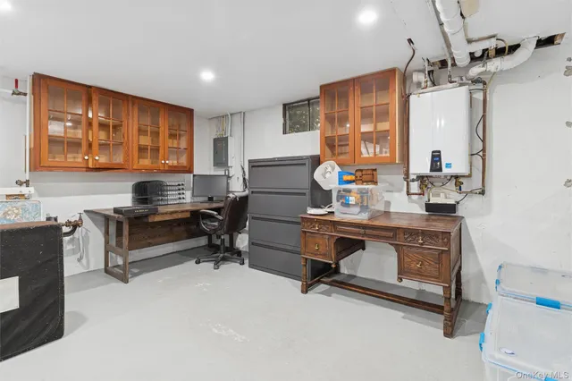 $1,799,000 | 33 Whalers Drive, Sag Harbor, NY 11963