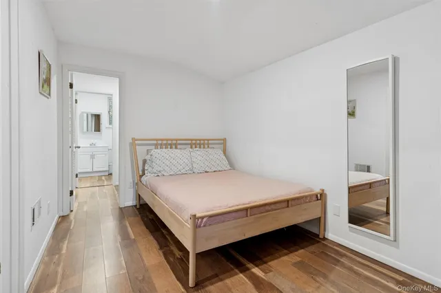 $1,799,000 | 33 Whalers Drive, Sag Harbor, NY 11963