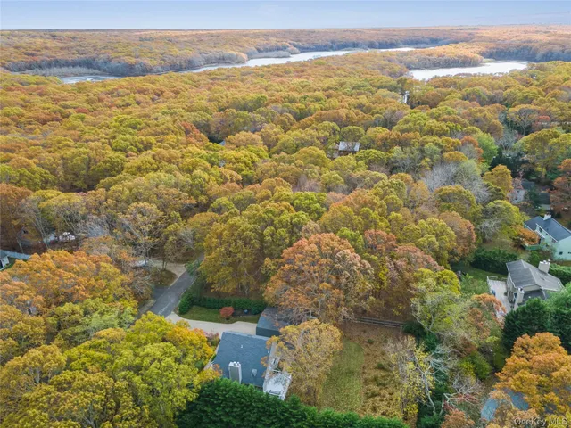 $1,799,000 | 33 Whalers Drive, Sag Harbor, NY 11963