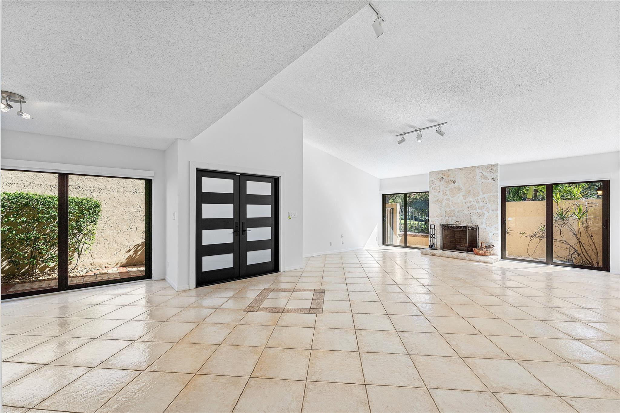 6829 Pradera Drive Boca Raton, FL 33433 - Photo 21 of 28 Photo 21