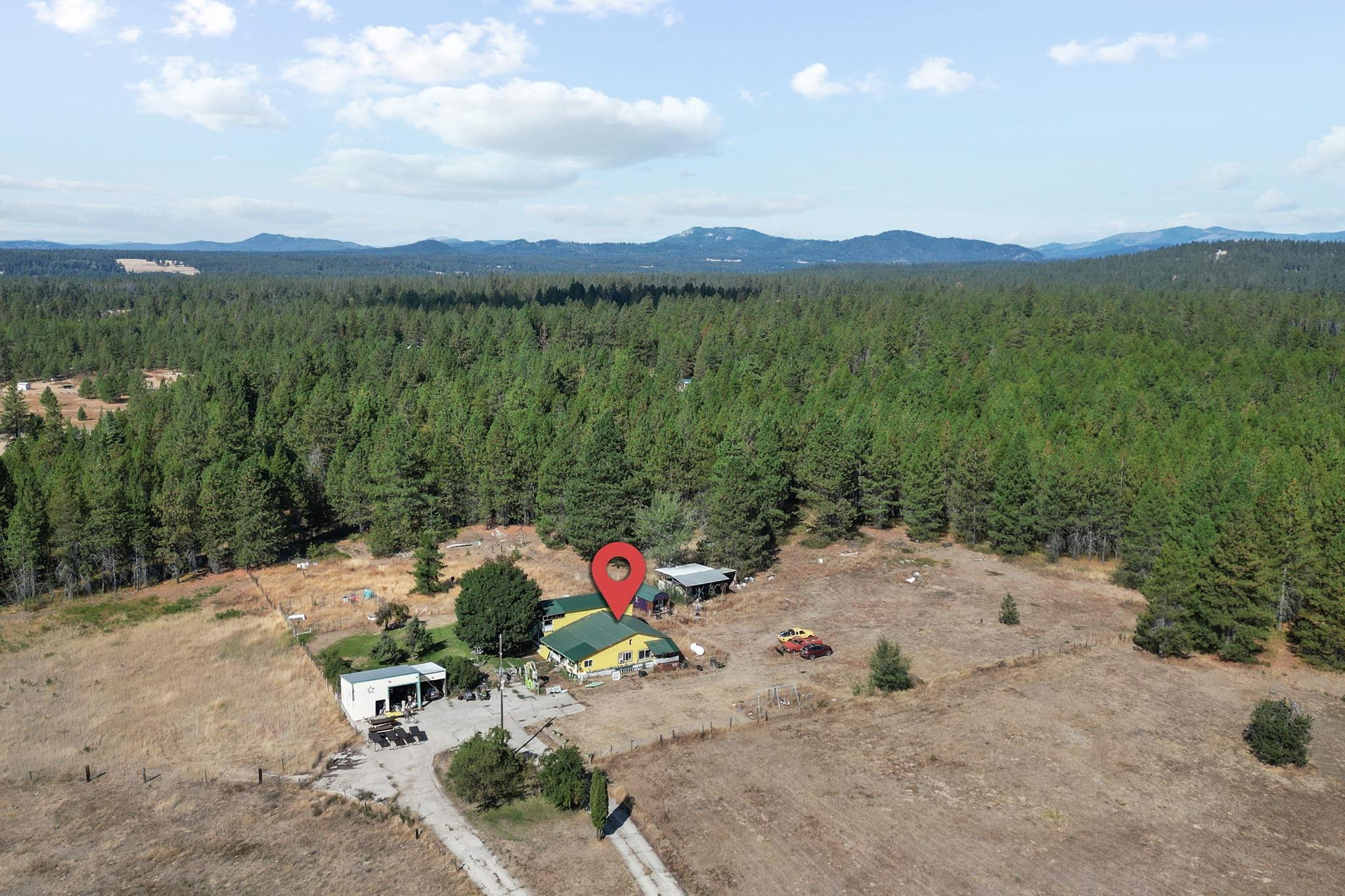 40402 North Hardesty Road Elk, WA 99009 - Photo 1 of 11
