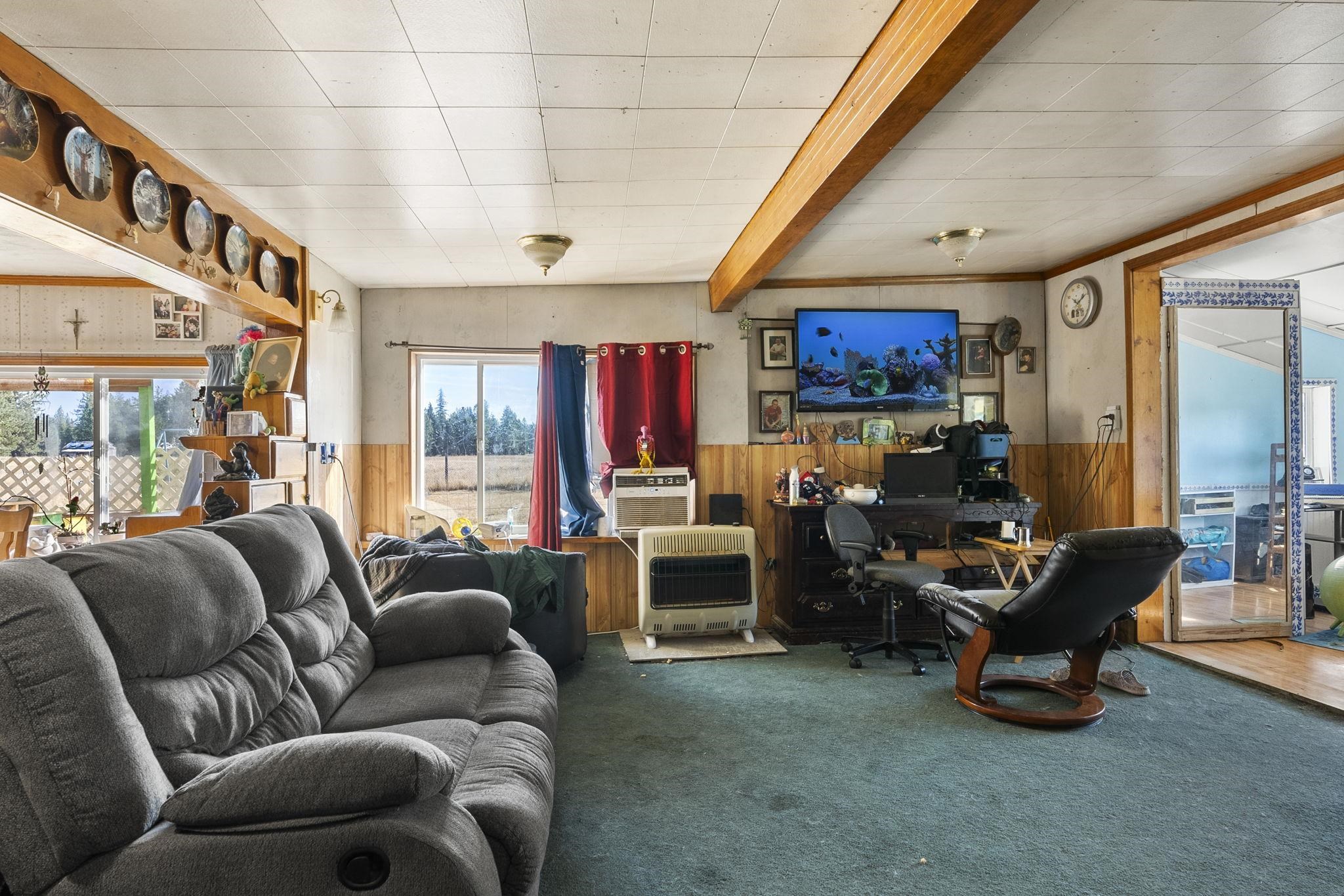 40402 North Hardesty Road Elk, WA 99009 - Photo 2 of 11