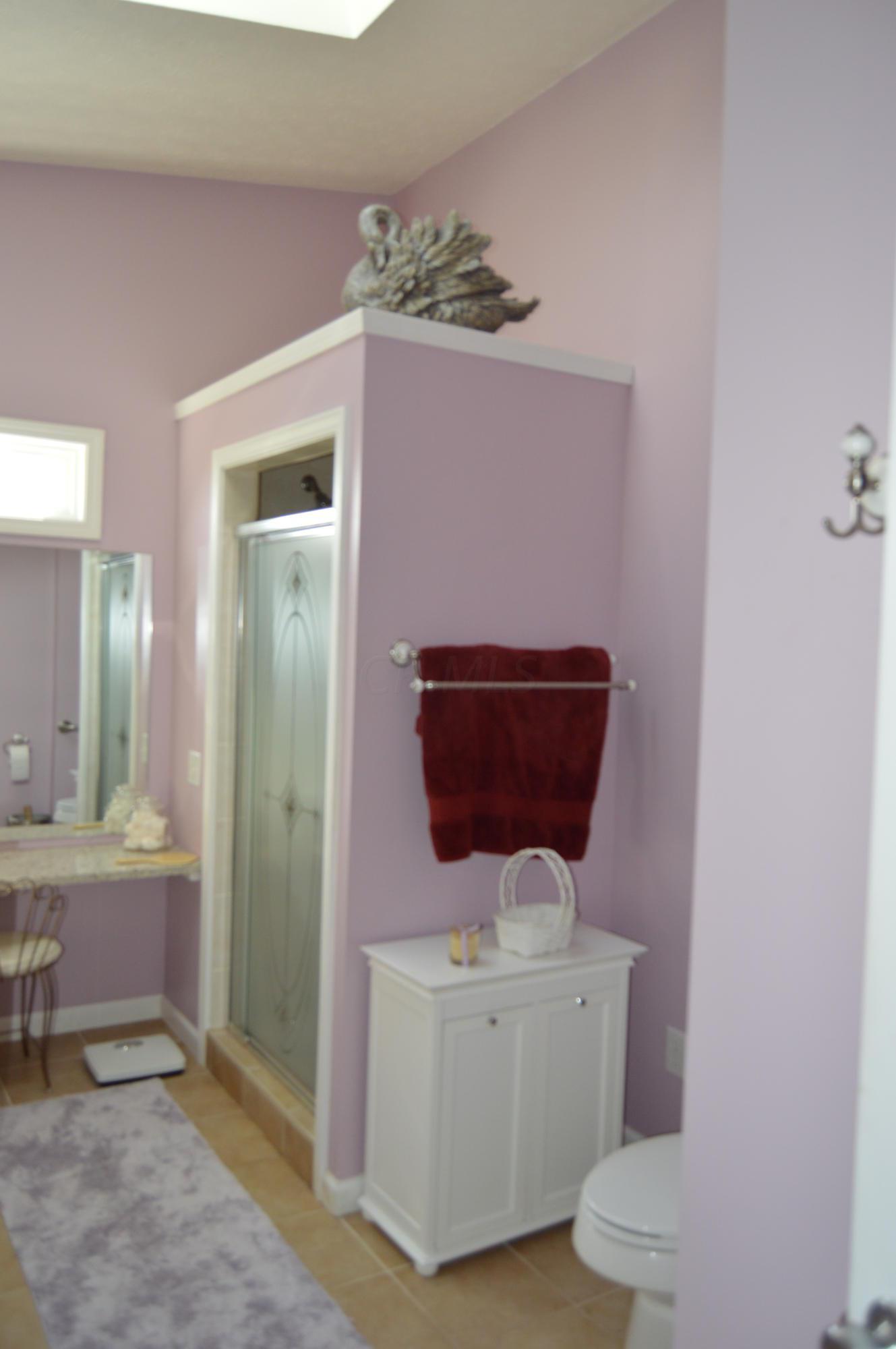 23883 Thompson Road Howard, OH 43028 - Photo 17 of 43 Gallery Image 17