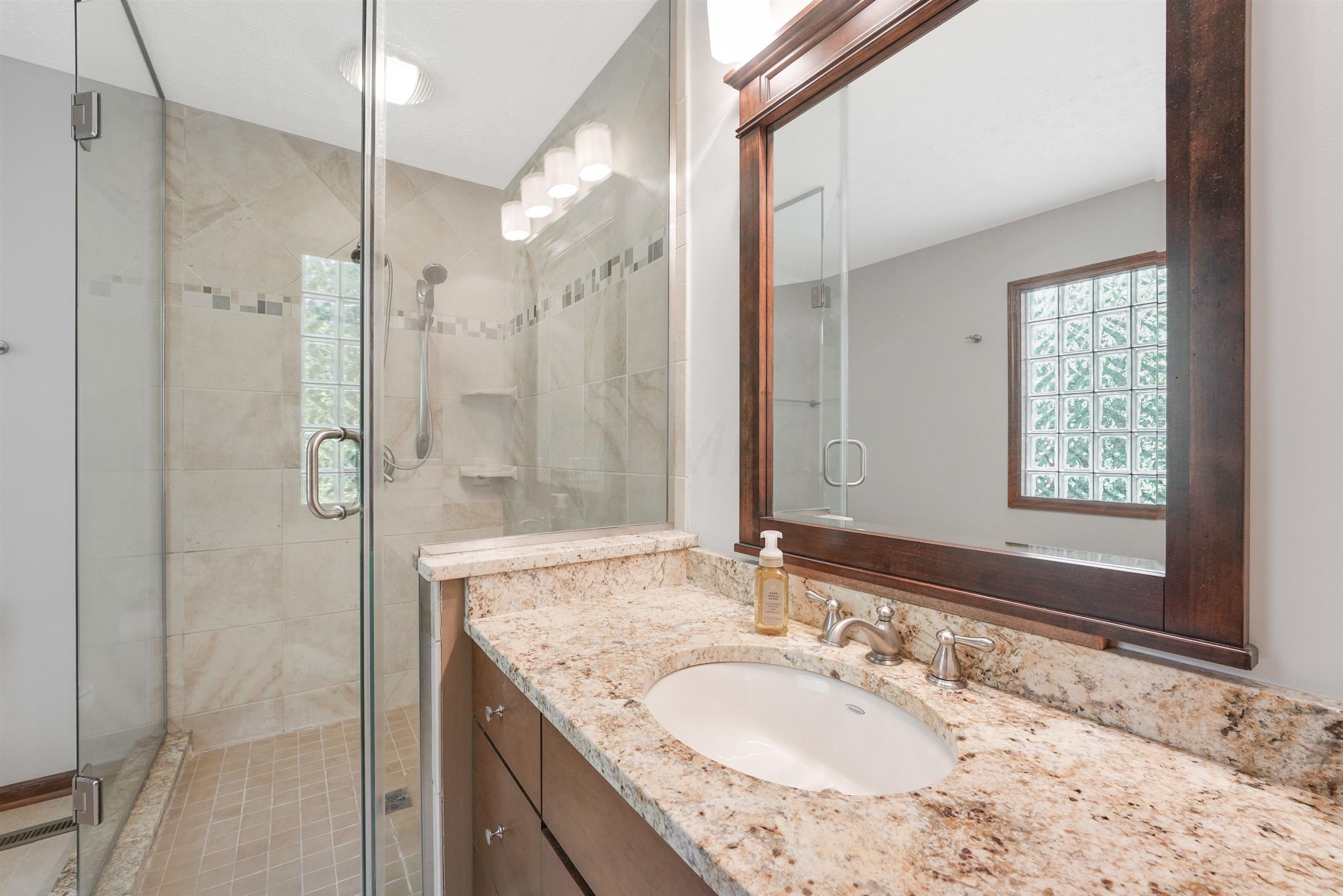 5475 Dexter Falls Road Columbus, OH 43221 - Photo 36 of 50 Gallery Image 36