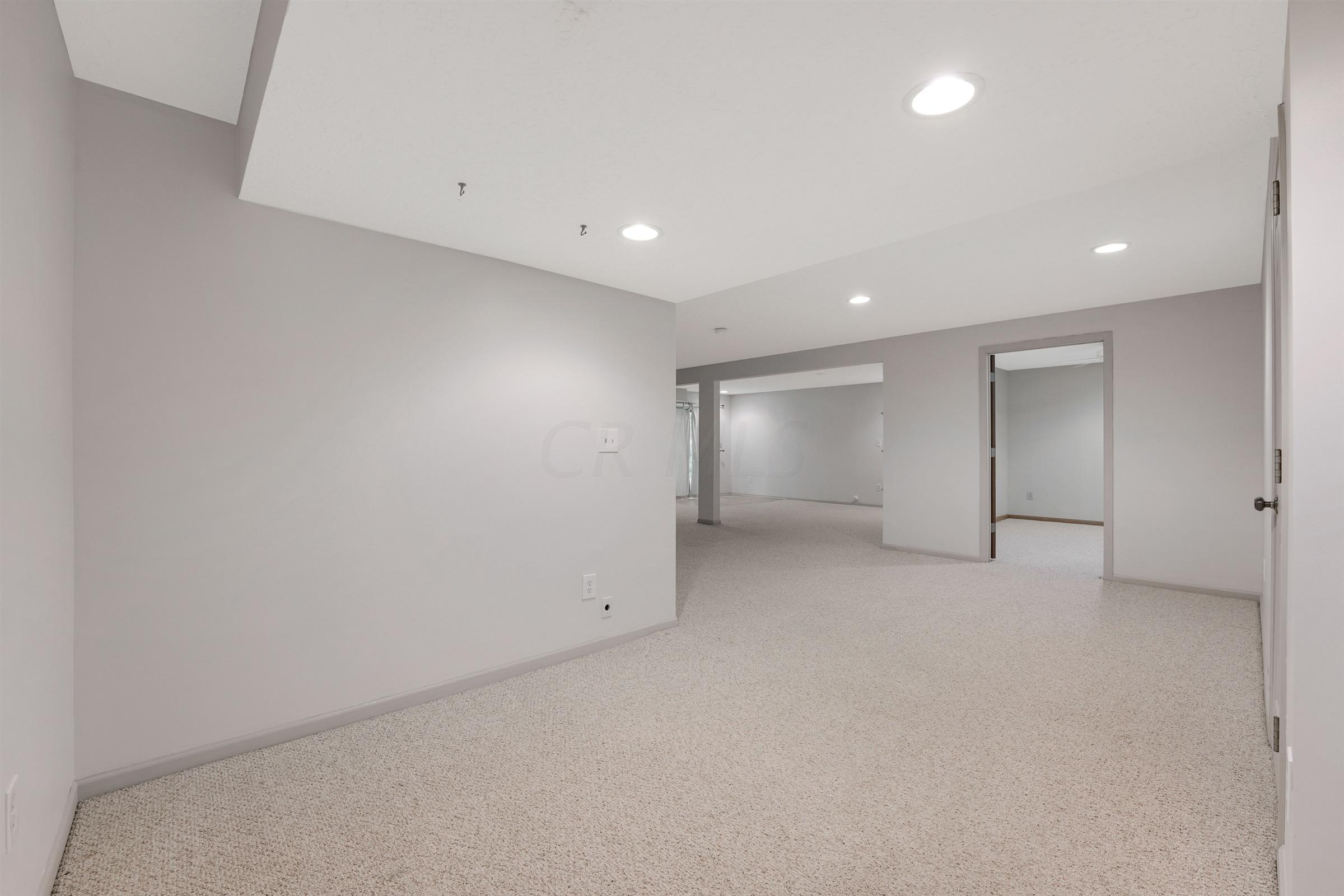 5475 Dexter Falls Road Columbus, OH 43221 - Photo 40 of 50 Gallery Image 40