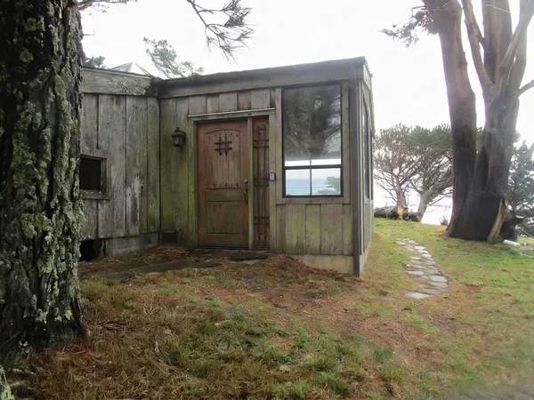 $1,700,000 | 36260 Highway 1, Carmel, CA 93923