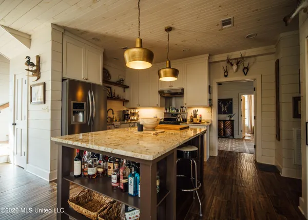 $2,100,000 | 0 Mississippi 430, Greenwood, MS 38930