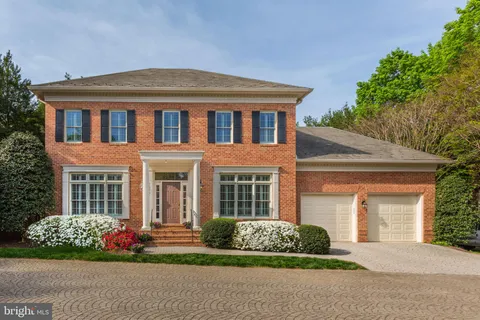 $1,800,000 | 7927 Sandalfoot Drive, Potomac, MD 20854