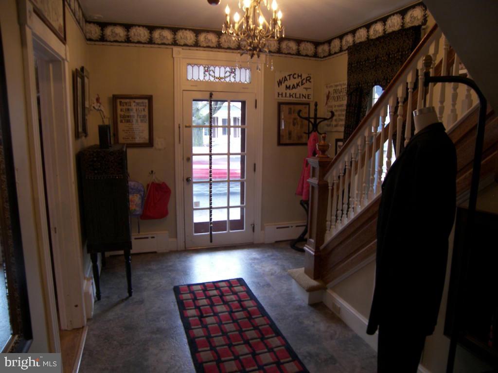 153 South Spruce Street Lititz, PA 17543 - Photo 8 of 32 a view of entryway