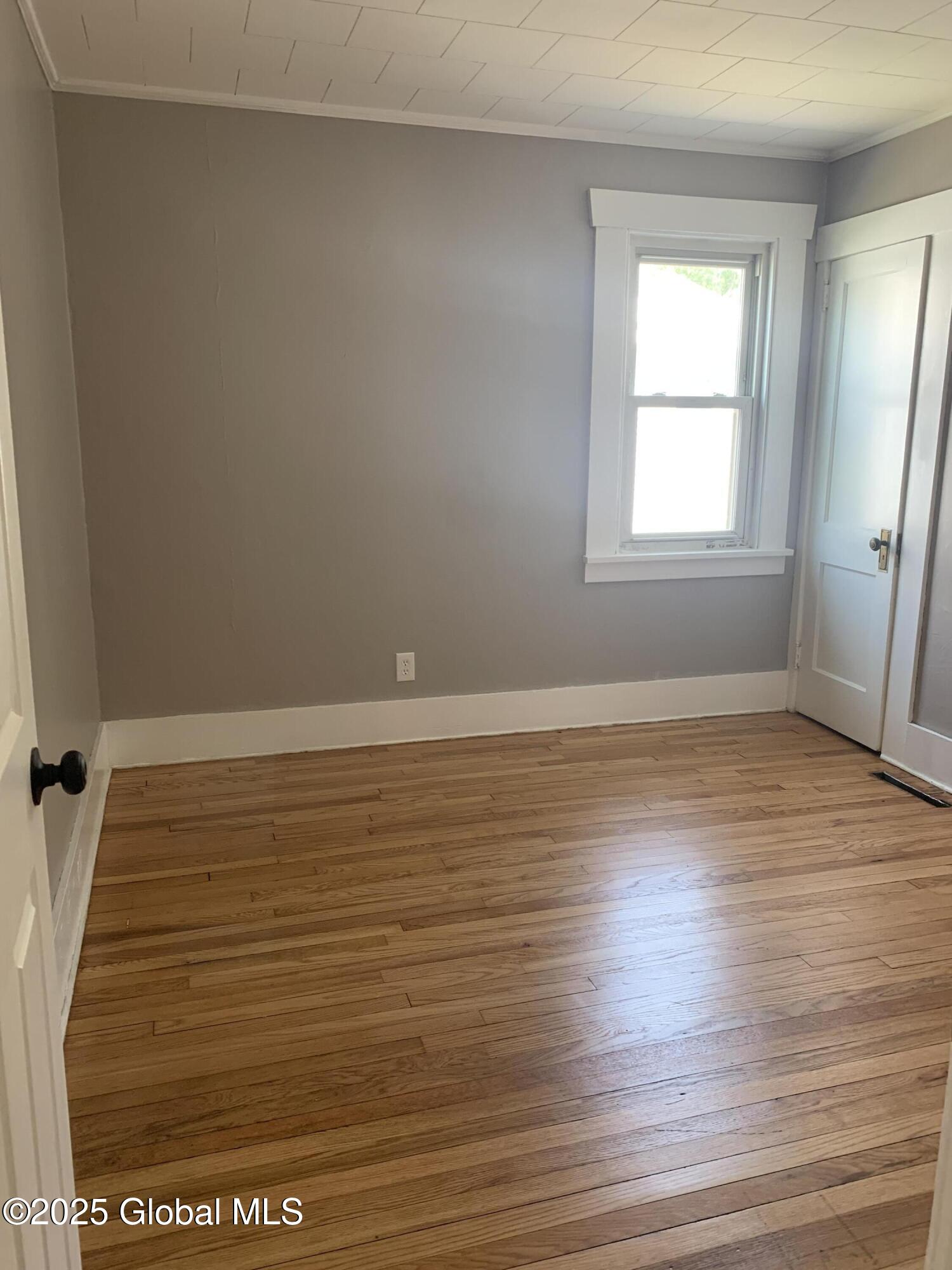 618 Poutre Avenue Rotterdam, NY 12306 - Photo 20 of 28 IMG_0447