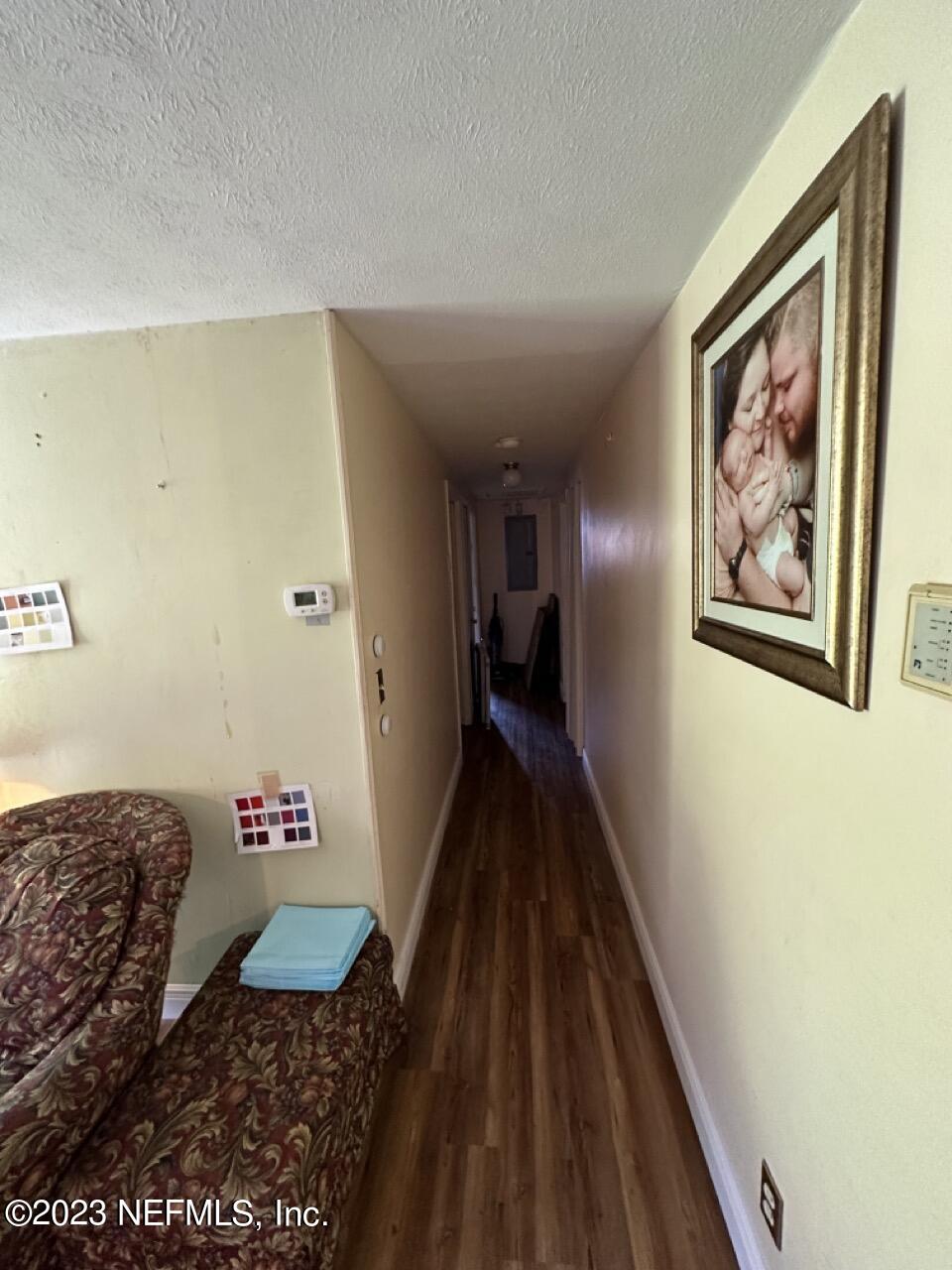 4479 Vinton Road Jacksonville, FL 32207 - Photo 19 of 45 a living room with furniture