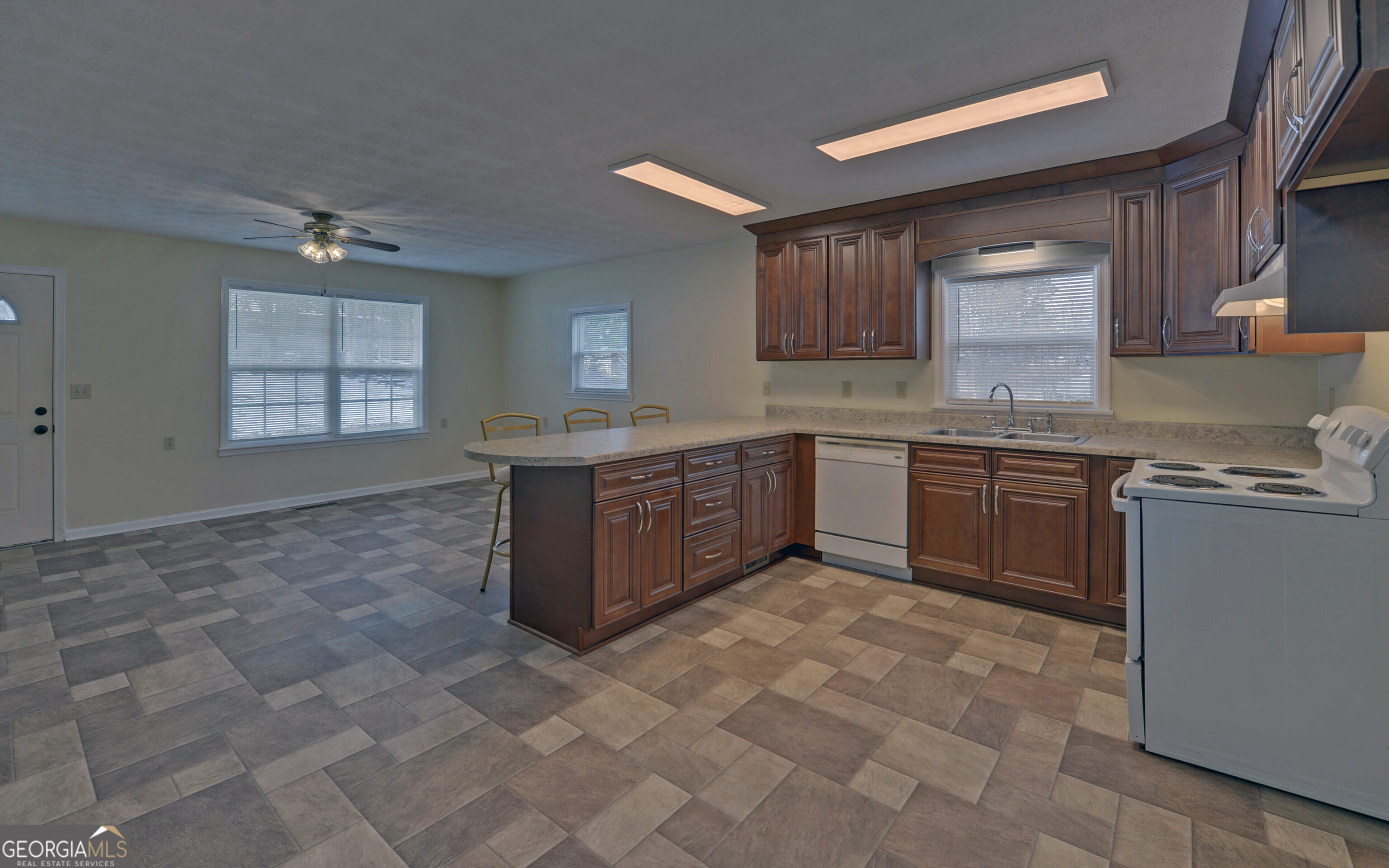 337 Rock Creek Road Toccoa, GA 30577 - Photo 7 of 25