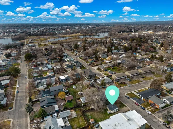 $389,000 | 2715 West Woodlawn Avenue, Boise, ID 83702