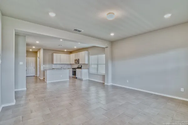 $2,800 | 1649 Couser Avenue, New Braunfels, TX 78132
