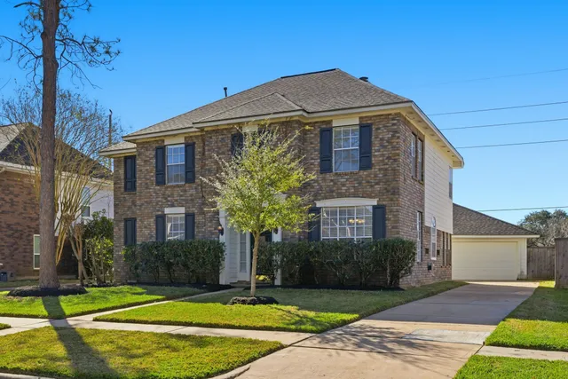 $2,150 | 6734 Flowermound Drive, Sugar Land, TX 77479