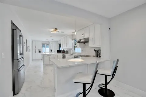 $1,250,000 | 4104 Northeast 21st Avenue, Fort Lauderdale, FL 33308