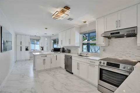 $1,250,000 | 4104 Northeast 21st Avenue, Fort Lauderdale, FL 33308