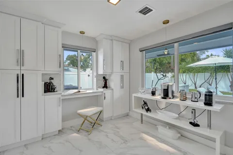 $1,250,000 | 4104 Northeast 21st Avenue, Fort Lauderdale, FL 33308