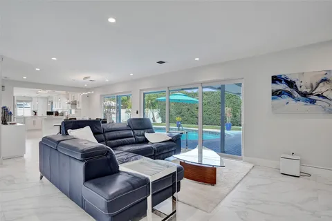 $1,250,000 | 4104 Northeast 21st Avenue, Fort Lauderdale, FL 33308