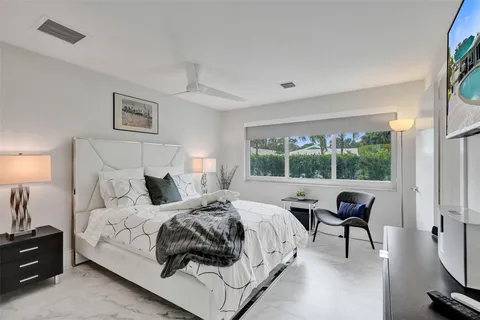 $1,250,000 | 4104 Northeast 21st Avenue, Fort Lauderdale, FL 33308