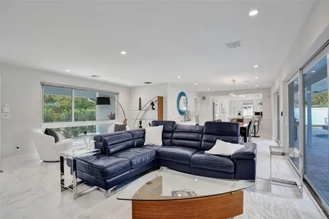 $1,250,000 | 4104 Northeast 21st Avenue, Fort Lauderdale, FL 33308