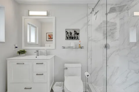 $1,250,000 | 4104 Northeast 21st Avenue, Fort Lauderdale, FL 33308