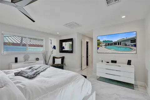 $1,250,000 | 4104 Northeast 21st Avenue, Fort Lauderdale, FL 33308