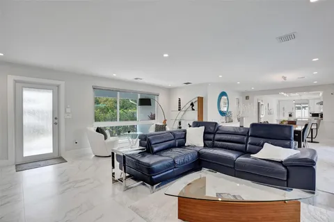 $1,250,000 | 4104 Northeast 21st Avenue, Fort Lauderdale, FL 33308