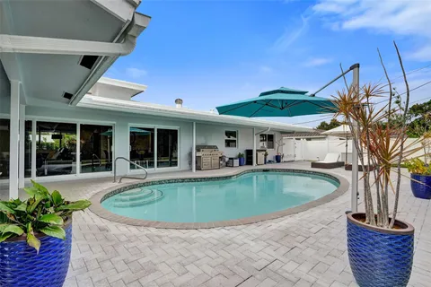 $1,250,000 | 4104 Northeast 21st Avenue, Fort Lauderdale, FL 33308