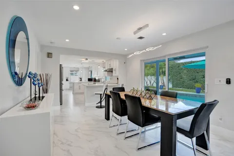 $1,250,000 | 4104 Northeast 21st Avenue, Fort Lauderdale, FL 33308