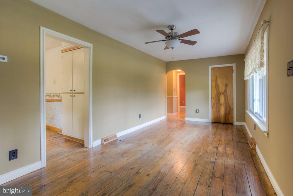 2794 Church Road Elizabethtown, PA 17022 - Photo 5 of 20 Gallery Image 5