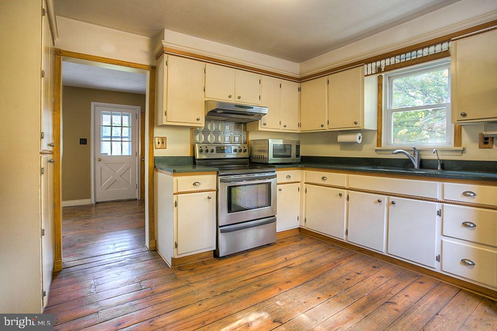 2794 Church Road Elizabethtown, PA 17022 - Photo 7 of 20 Gallery Image 7
