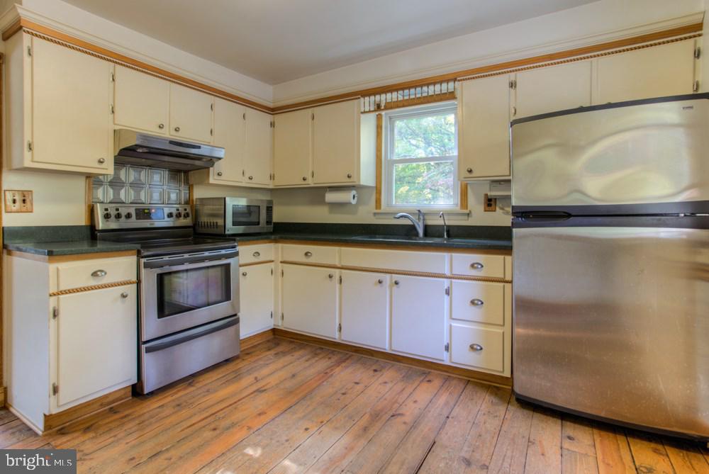 2794 Church Road Elizabethtown, PA 17022 - Photo 8 of 20 Gallery Image 8